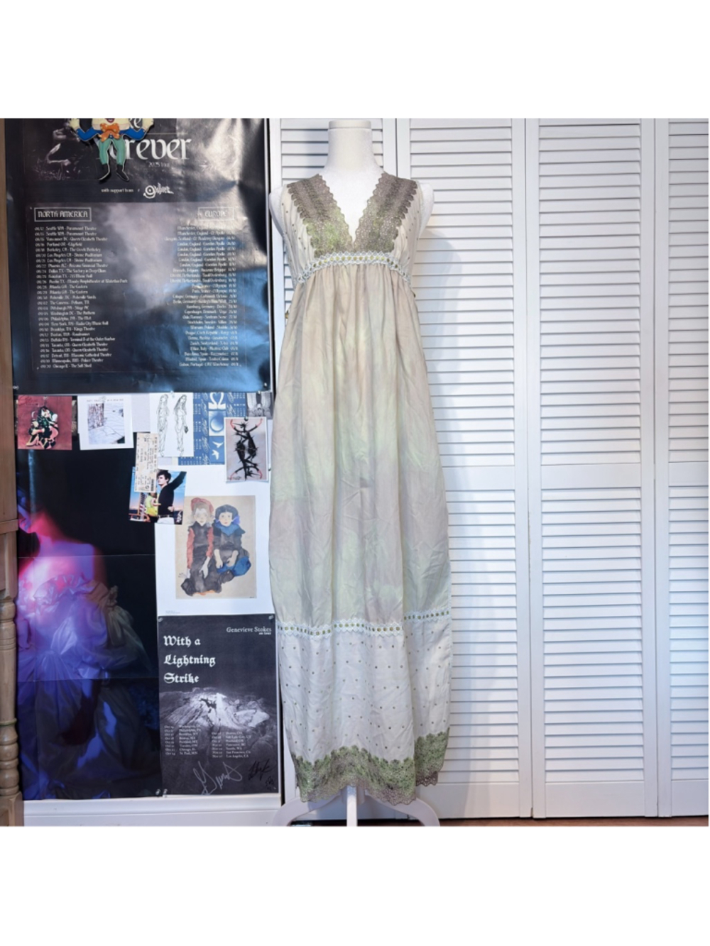 Miss Dior green nightgown
